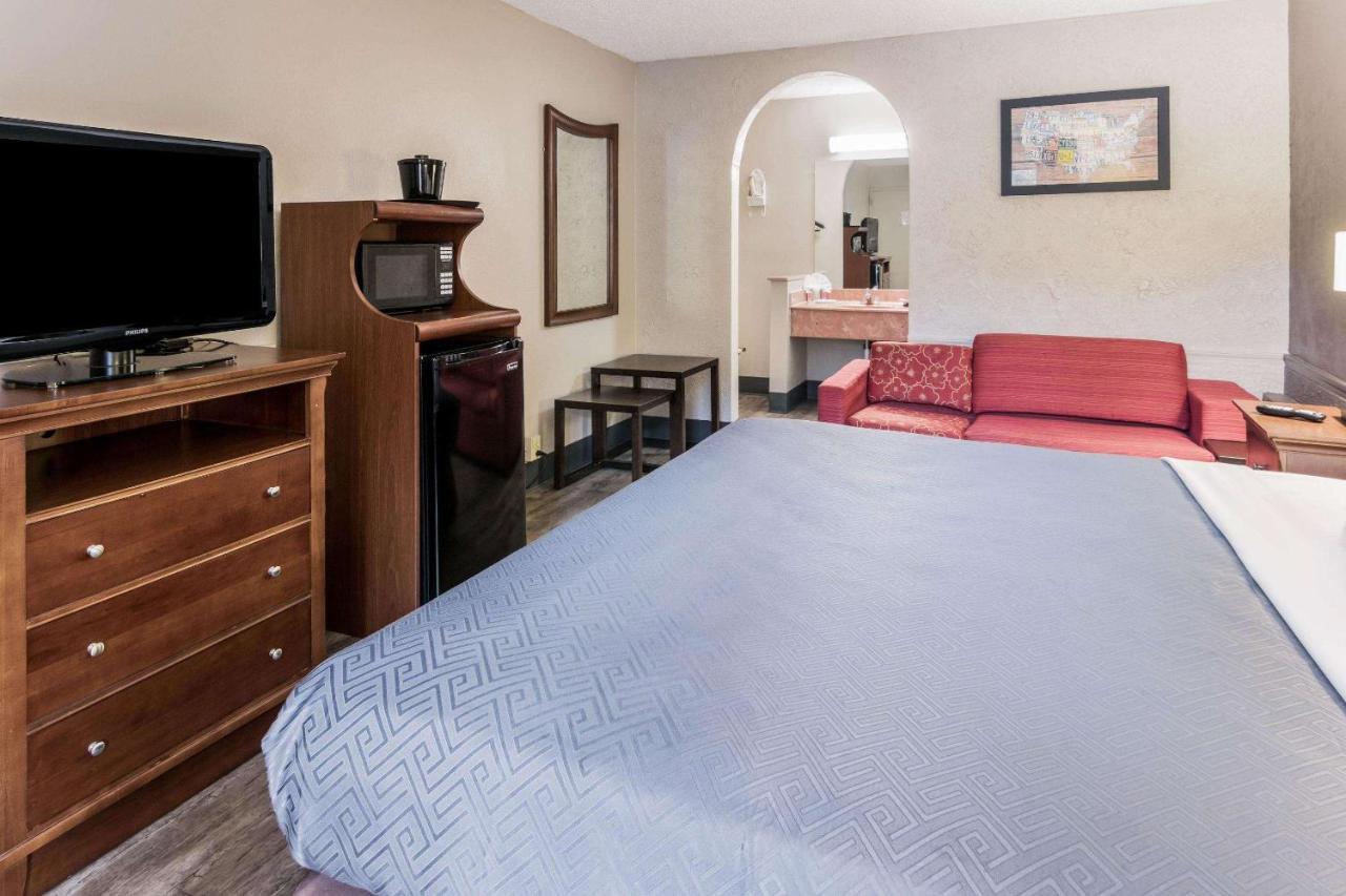 Econo Lodge Гейнсвілл Екстер'єр фото