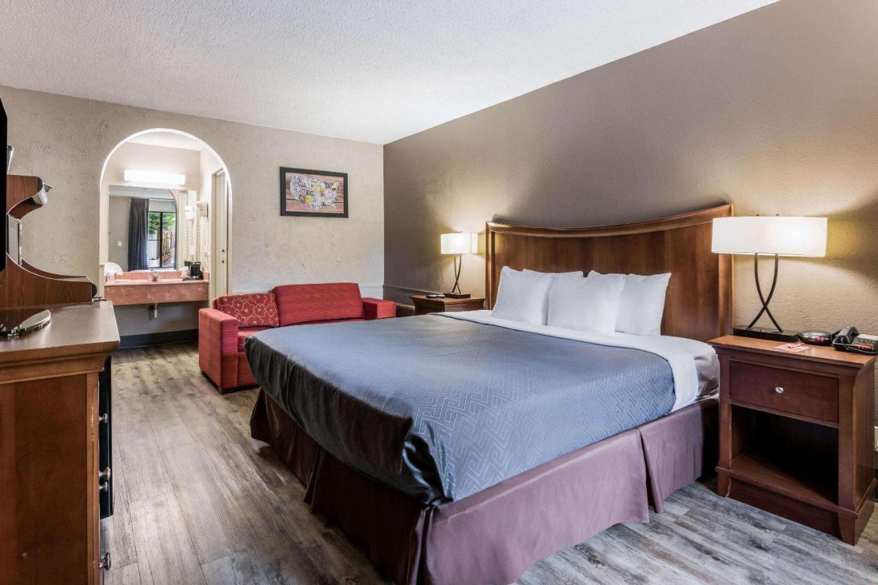 Econo Lodge Гейнсвілл Екстер'єр фото