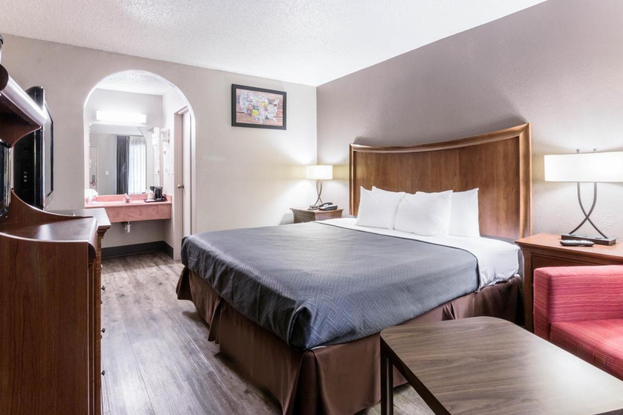Econo Lodge Гейнсвілл Екстер'єр фото